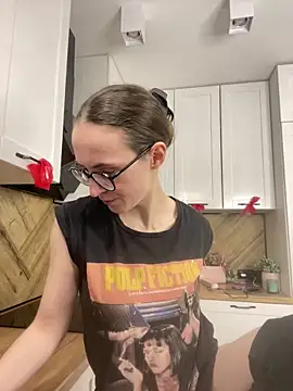 Chat +18 de MartiniiSelenna ao vivo