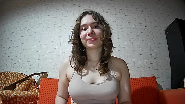 girliemilk's Live XXX Chat