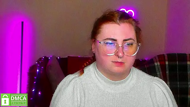 Chat +18 de Alicia_love00 ao vivo