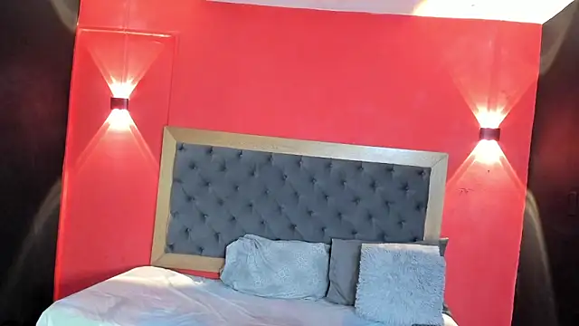 YayaHilton 라이브 XXX 채팅