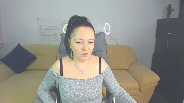 AngellLikaのライブXXXチャット