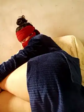 Chatroom XXX en direct de Sousou-24