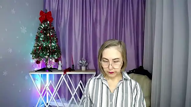 queen_a_n_i Adlı Modelin Canlı XXX Sohbeti