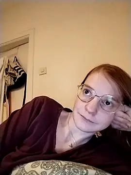 jannis1992 Adlı Modelin Canlı XXX Sohbeti