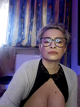 BellaBellaHot – Live XXX-chat