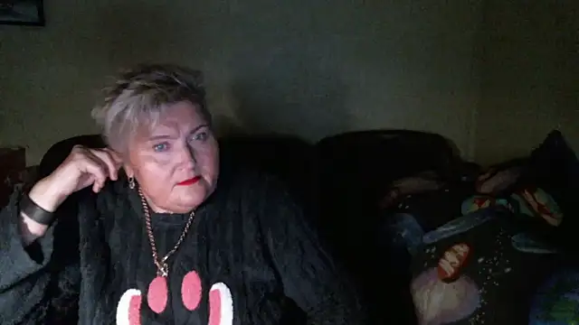 Lana555 লাইভ XXX চ্যাট