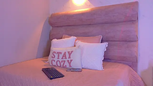 We_DM লাইভ XXX চ্যাট