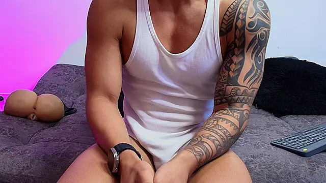 BrayaanFit Chat XXX in diretta