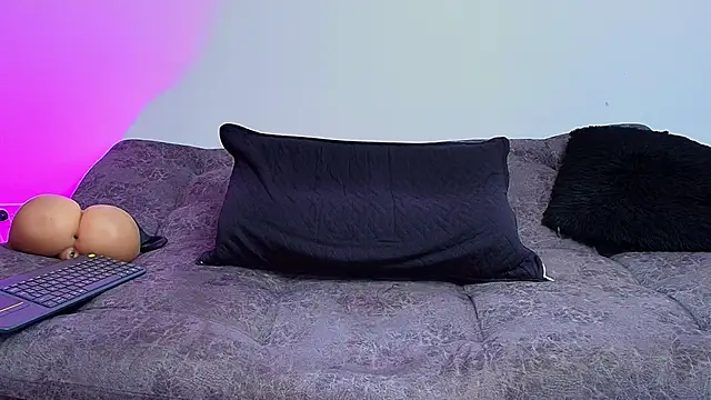 BrayaanFit's Live XXX Chat