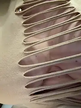 didihairypussy's Webcam Show