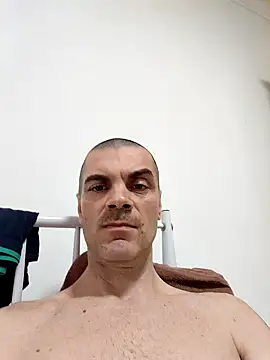 Živý XXX chat DOMINATOR_SIR-MASTER