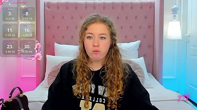 CassieRide's Live XXX Chat