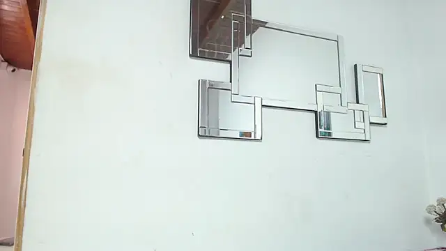 Madeline_Woods 现场XXX聊天