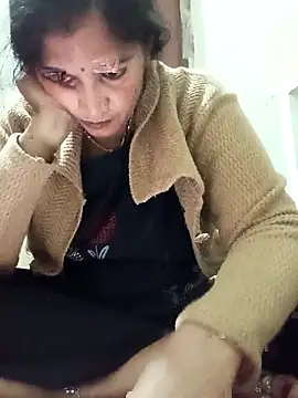 Mohni_love's Webcam Show