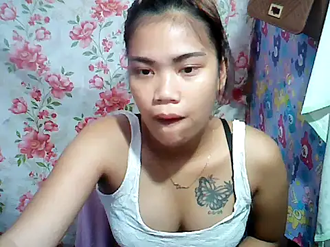 Milkytits_Yum00 现场XXX聊天