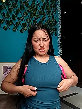 MisNicol Chat XXX in diretta