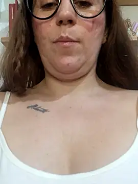 SofiEsteves' Live XXX Chat