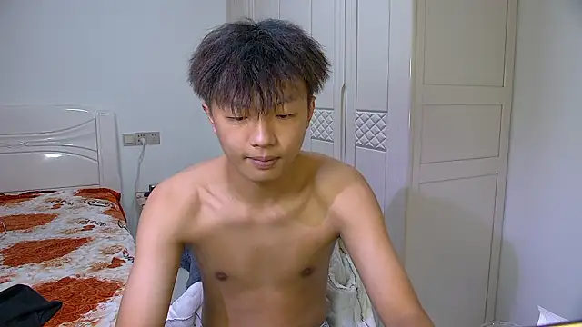 Chocolates-001 Adlı Modelin Canlı XXX Sohbeti