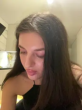 Czat XXX na żywo – little_belucci