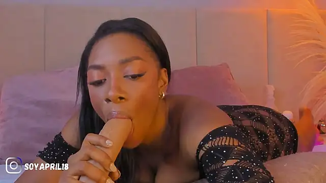 aprilebony_ Live XXX-chat