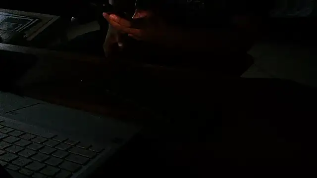 optimalperformance7093's Webcam Show