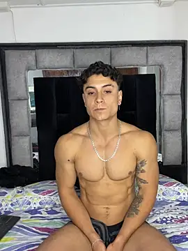 MR_MUSCLE's Live XXX Chat