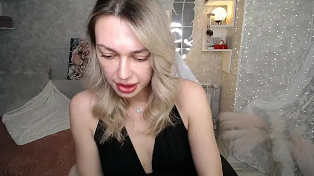 NickyAdamidi's Live XXX Chat