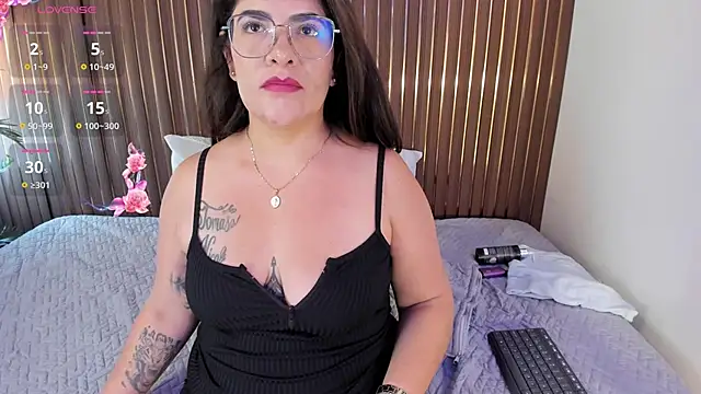 Czat XXX na żywo – Roxie-NS