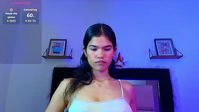 Chat XXX en directo de emycarver09