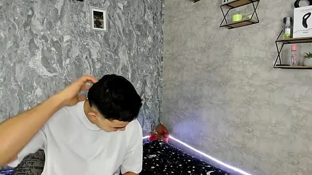 alex_cumfit1's Live XXX Chat