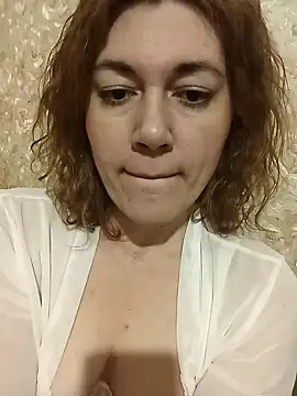 Alisaa15のライブXXXチャット