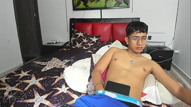 darwinandbrayann Chat XXX live