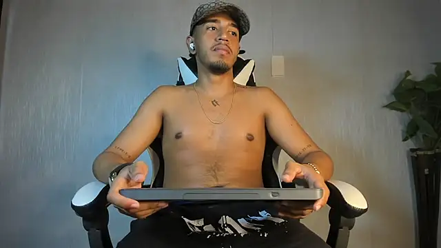 Brand_Collinsn Live XXX chat