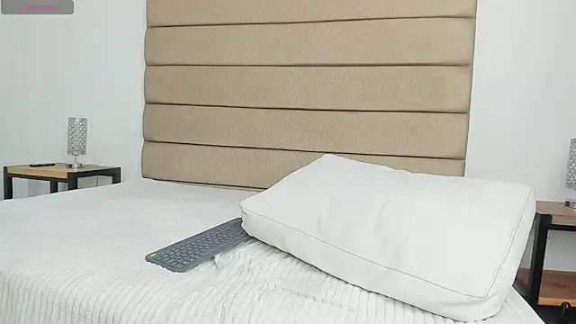 sally_rosses Live XXX Chat