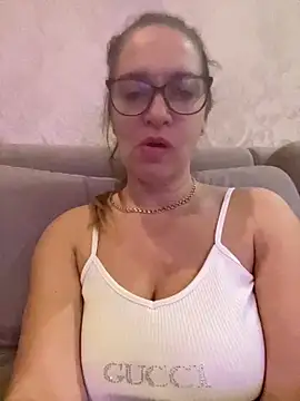 Milana8263 webcam show