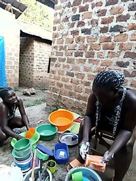 holygrail001's Live XXX Chat