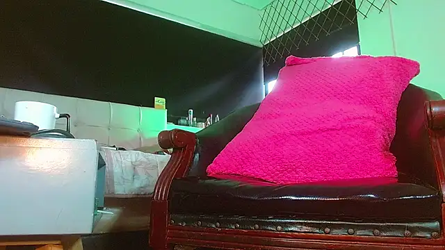 Онлайн чат XXX bellatrixx_69