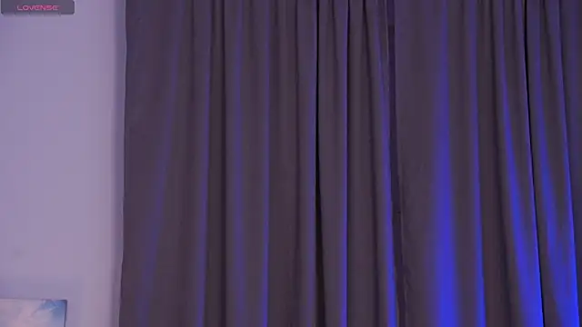 Онлайн чат XXX Tella_dream