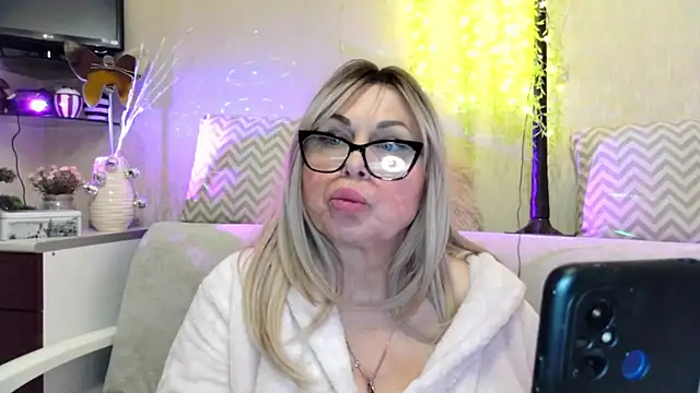 SusieNoreen Live XXX Chat