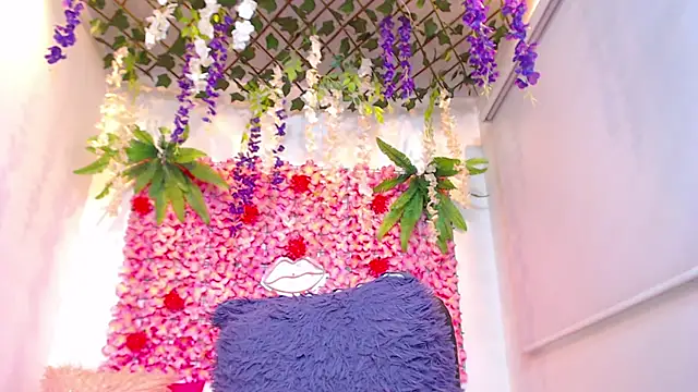 Chat XXX en directo de BLONDE_SEXYHOT