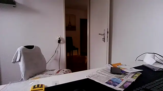 alpha-hunk's Live XXX Chat