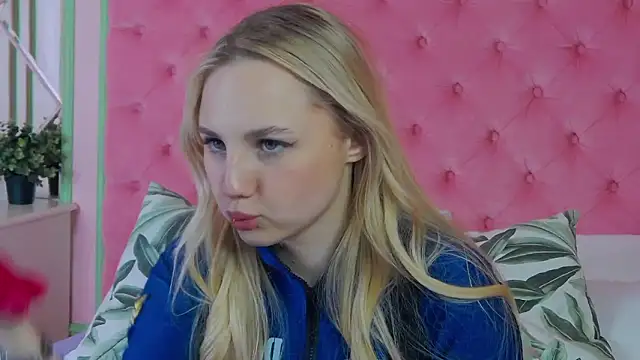 Czat XXX na żywo – Sky_Cutie