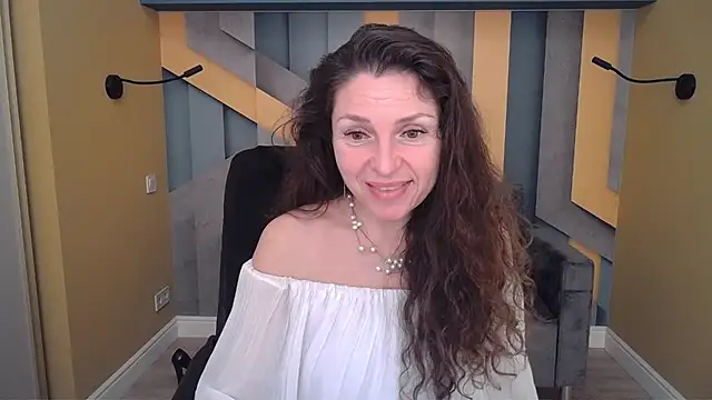 EllaLong live XXX chat