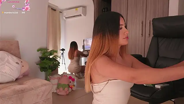 KAREN17のライブXXXチャット