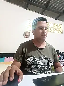 walwan85's Live XXX Chat