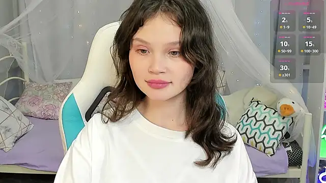 EmilyChaves 现场XXX聊天