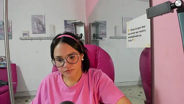 CAMILA--REY Live XXX-Chat