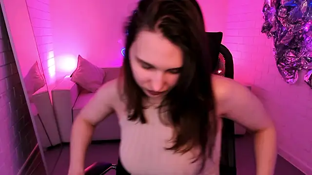 TessaMill Chat XXX live