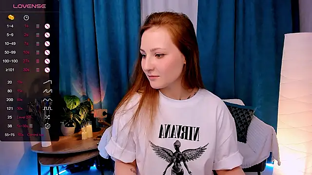 velvet_cherry_: онлайн-секс-чат