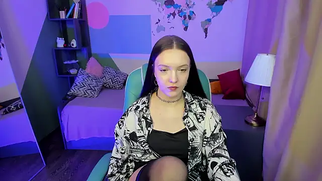 Emily_tender 即時 XXX 聊天